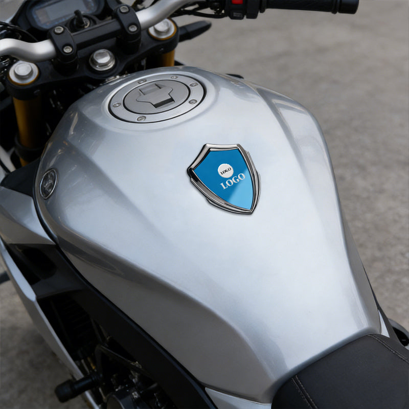 Individuelles Logo-Emblem für die Mittelkonsole – 3D-Metallaufkleber für Autos🚗🛡️